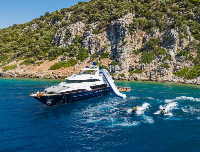 AMADEA yacht — 35.1m Benetti motor yacht