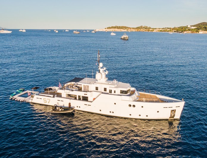 S7 yacht