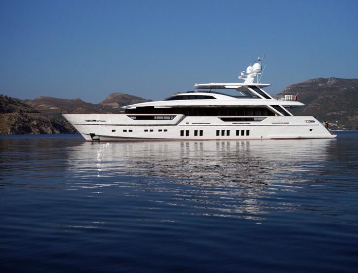 REM yacht — 33.53m Mengi Yay motor yacht