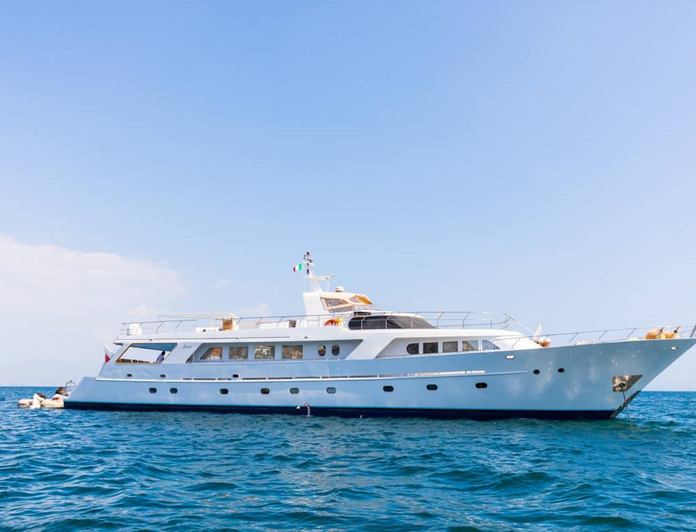 GITANES yacht — 35.4m Benetti motor yacht