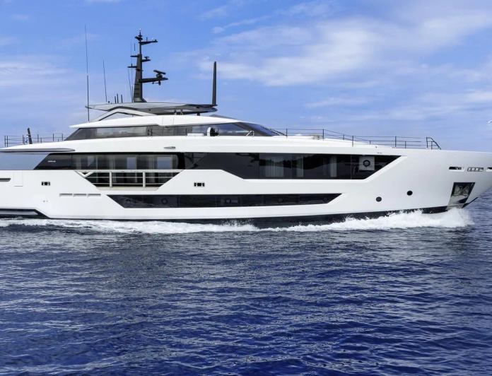 QUANT yacht — 32.82m Custom Line motor yacht