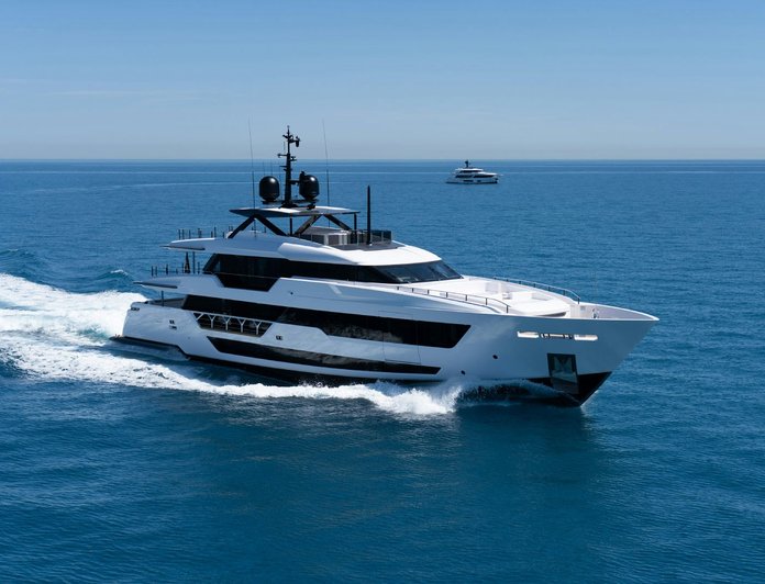 FIFI yacht — 42.61m Custom Line motor yacht