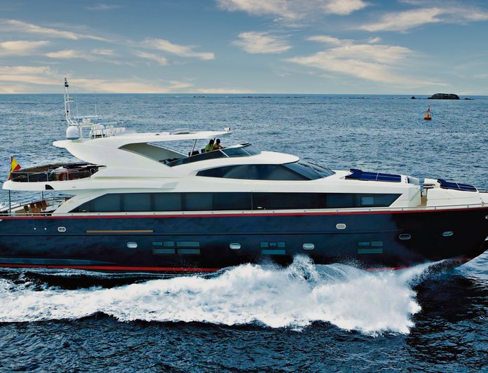 B TWO yacht — 32.5m Astondoa motor yacht