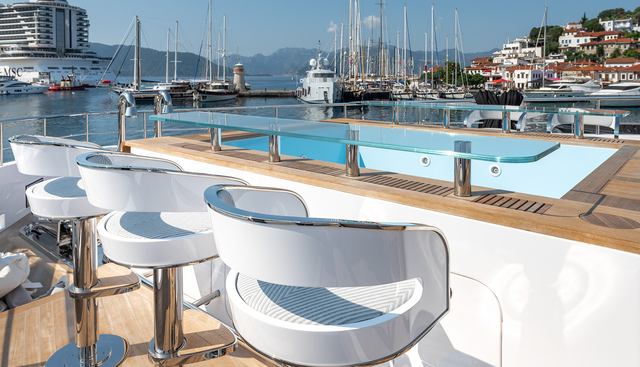 M55 yacht — M55 Yacht 3