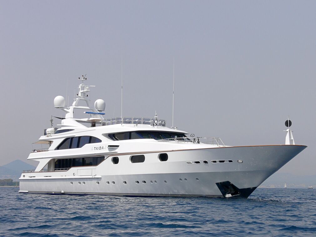 AKIRA ONE yacht — 51.82m Benetti motor yacht