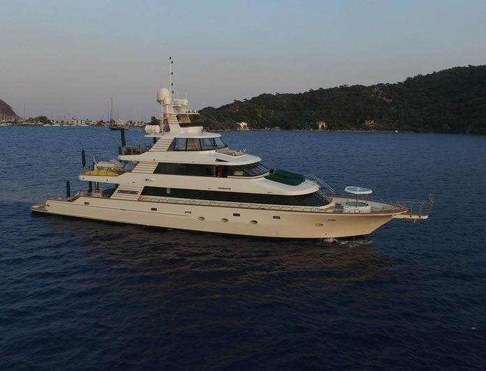 FORTY LOVE yacht — 42.06m Westport Yachts motor yacht