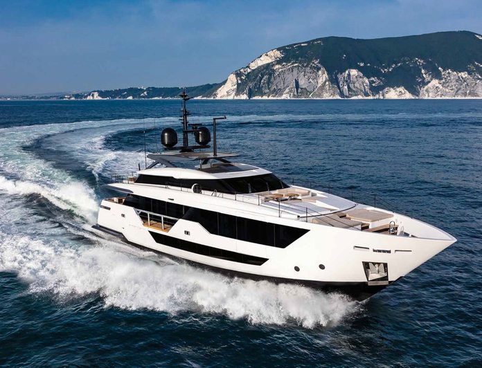 ALVIUM yacht