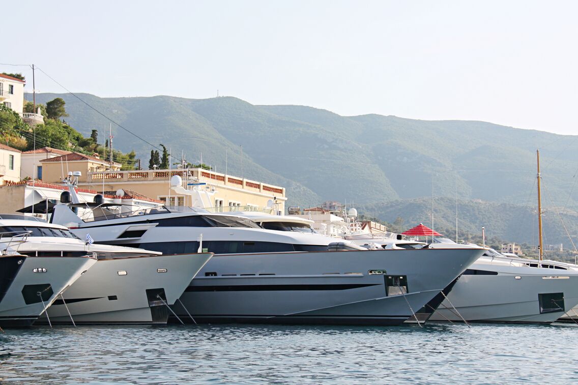 OBSESION yacht — 36.7m Baglietto motor yacht