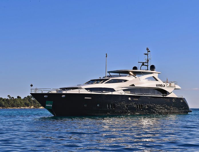 TENACITY yacht — 34m Sunseeker motor yacht