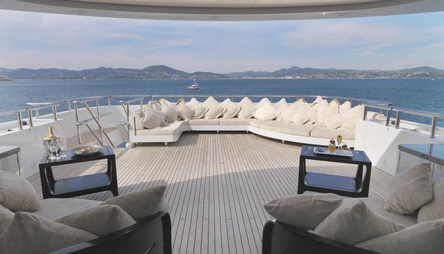 MY LITTLE VIOLET yacht — My Little Violet Yacht 2