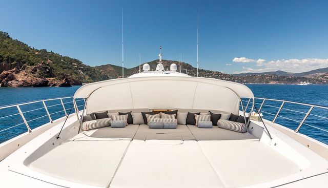 BEACHOUSE yacht — Beachouse Yacht 2