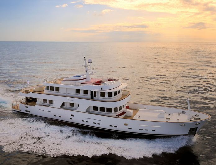 TANANAI yacht — 35.05m Terranova Yachts motor yacht