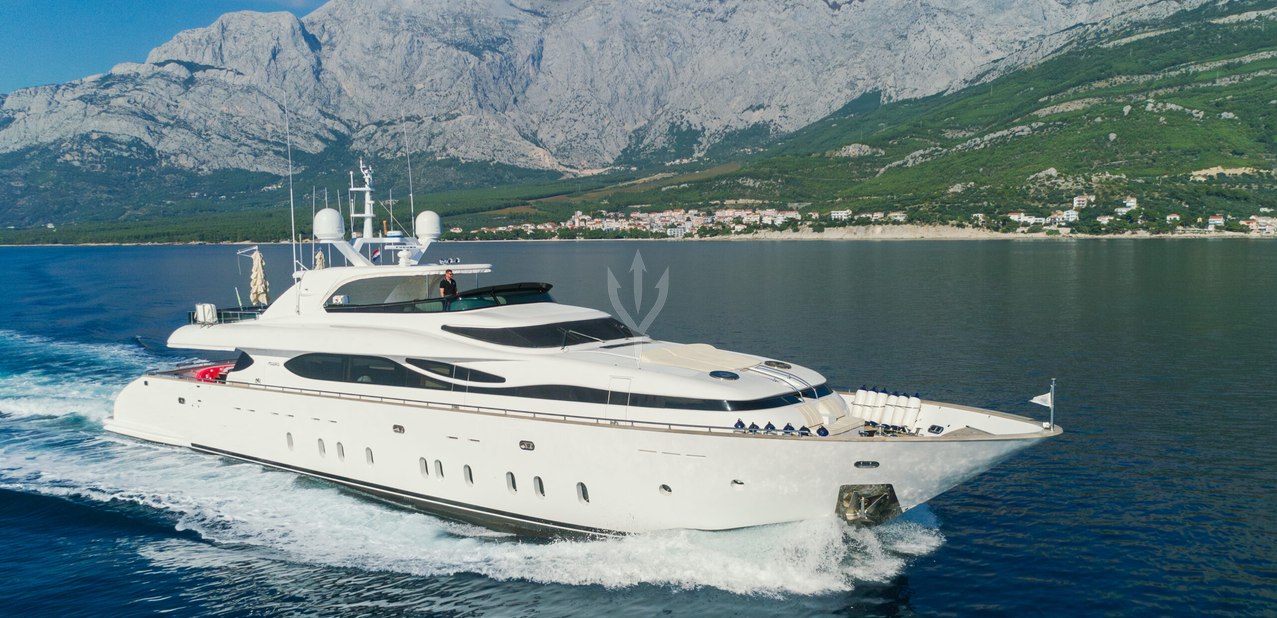 CYNTHIA yacht — 35.2m Maiora motor yacht