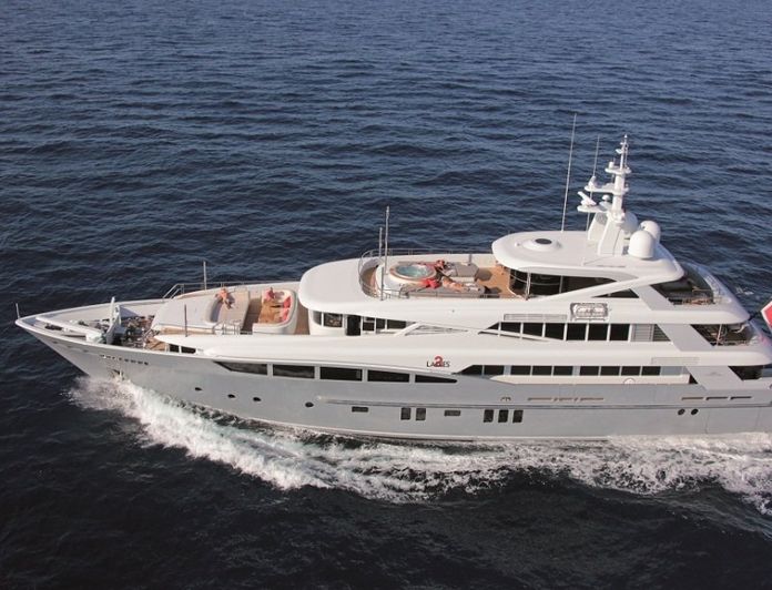 2 LADIES yacht — 46.35m Rossinavi motor yacht