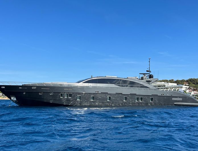 EVA yacht — 36.5m Tecnomar motor yacht