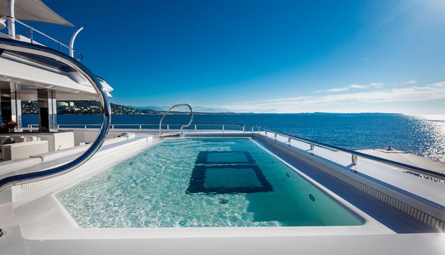 STARBURST IV yacht — Starburst IV Yacht 3