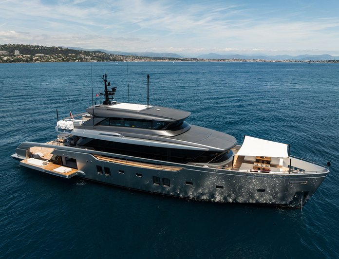 SENSA yacht — 34.16m Sanlorenzo motor yacht