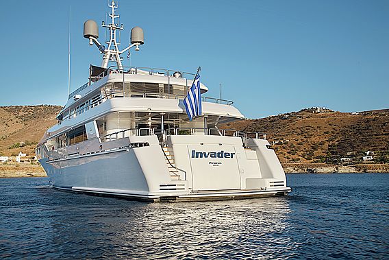 INVADER yacht — Invader Yacht