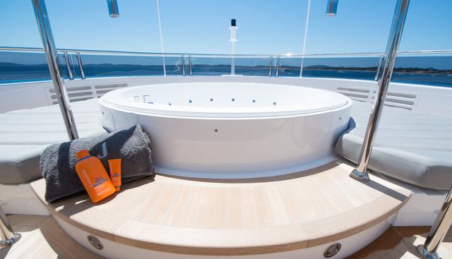 E-MOTION yacht — E-Motion Yacht 3