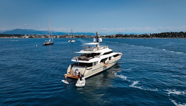 TINY WAVE yacht — Tiny Wave Yacht 5