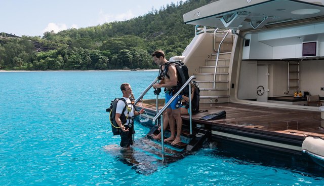 AMIGOS yacht — Amigos Yacht 5