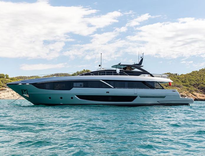LEMON NOT LIME yacht — 30.25m Riva motor yacht