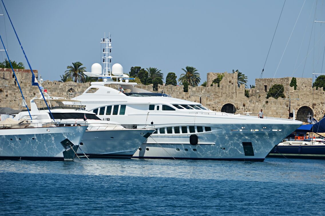 MARLIN yacht — Marlin Yacht