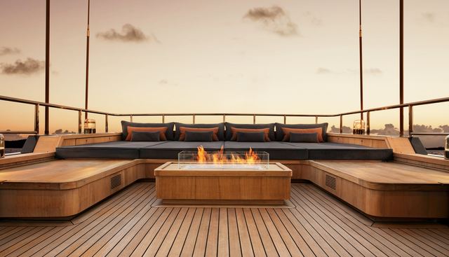 RH THREE yacht — RH Three Yacht 2