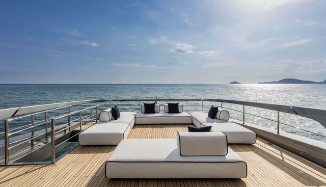 BELLA DONNA yacht — Bella Donna Yacht 4